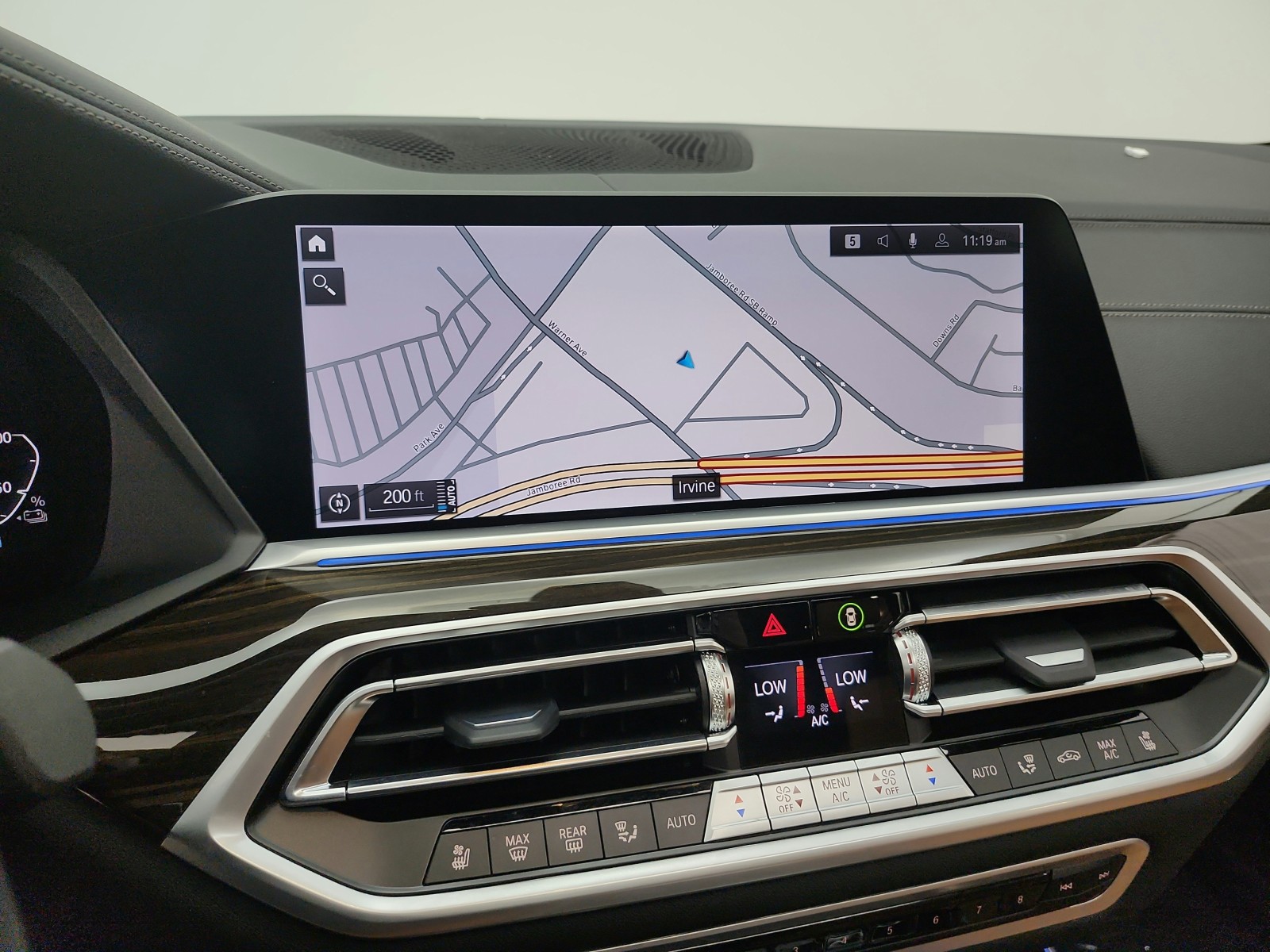 Used 2023 Mineral White Metallic BMW xDrive45e Plug-In Hybrid image 12