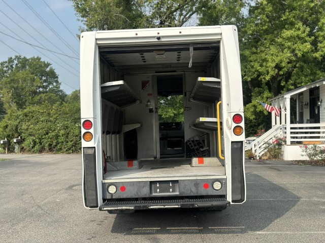 2018 Isuzu Reach 14' Step Van Diesel   Automatic in , 