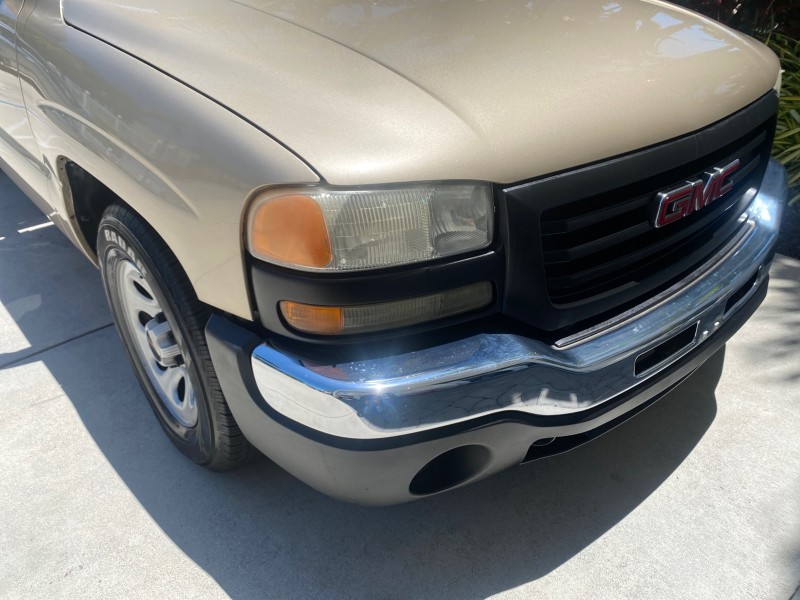 2005 GMC Sierra 1500 LOW MILES 83837 AC NO ACCIDENTS in ,