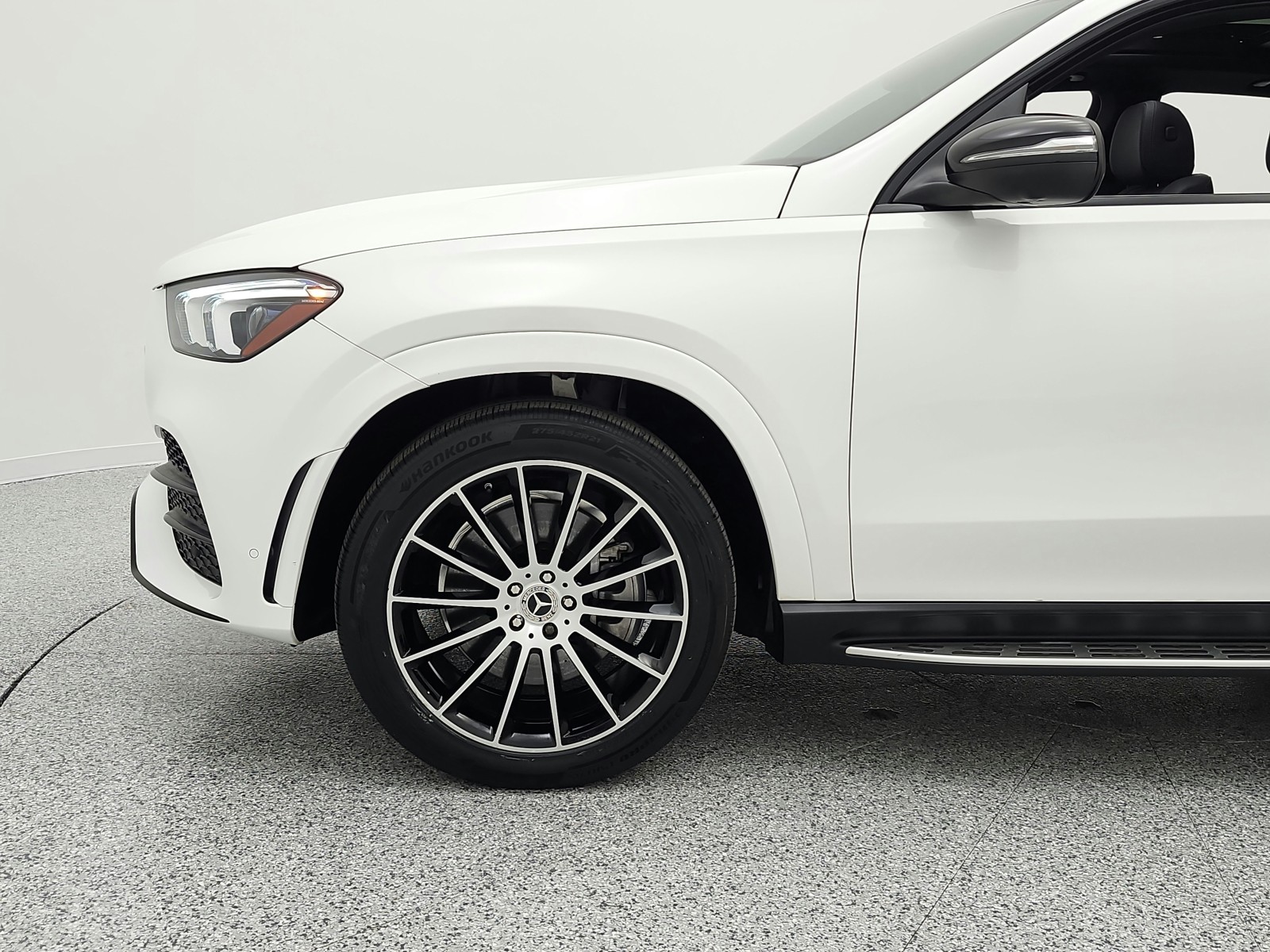 Used 2021 Polar White Mercedes-Benz GLE 580 4MATIC® SUV image 34