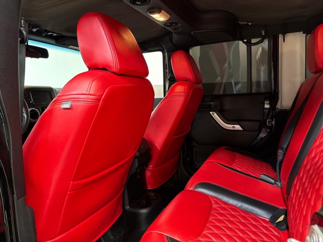 2015 Jeep Wrangler Unlimited Rubicon Hard Rock 4WD V6 Custom in ,