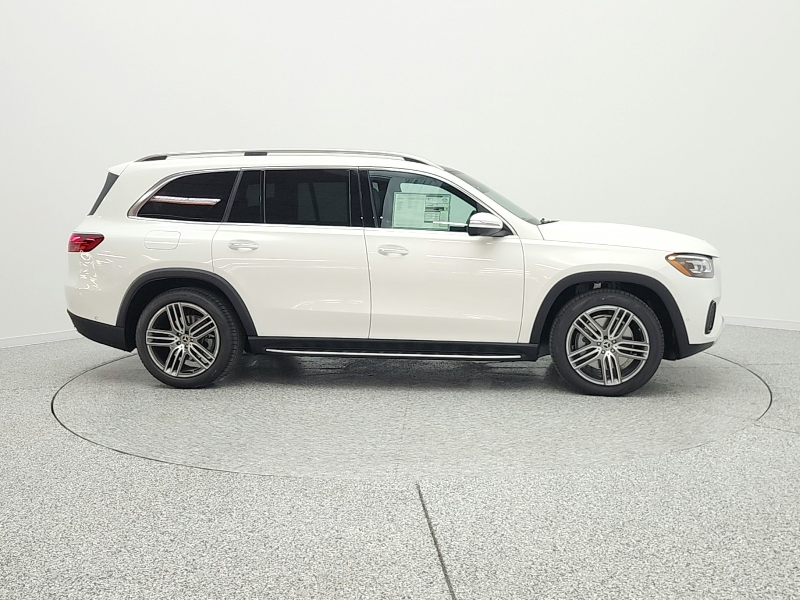 New 2026 Polar White Mercedes-Benz GLS 450 image 4