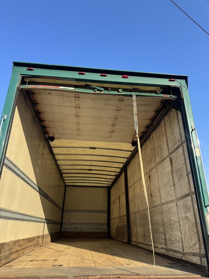 2019 Kenworth T270 28' Box Truck w Liftgate & Softside in ,
