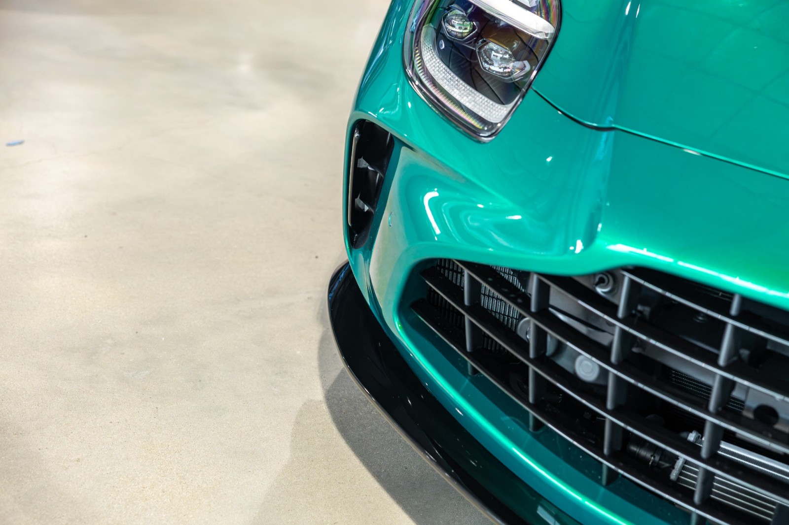 Used Car 2025 Aston Martin Vantage  For Sale Under $210,000 In Boerne, Texas