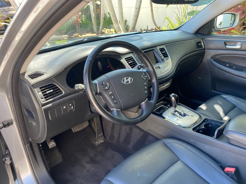 2012 Hyundai Genesis 3.8L SUNROOF PREM PKG in , 