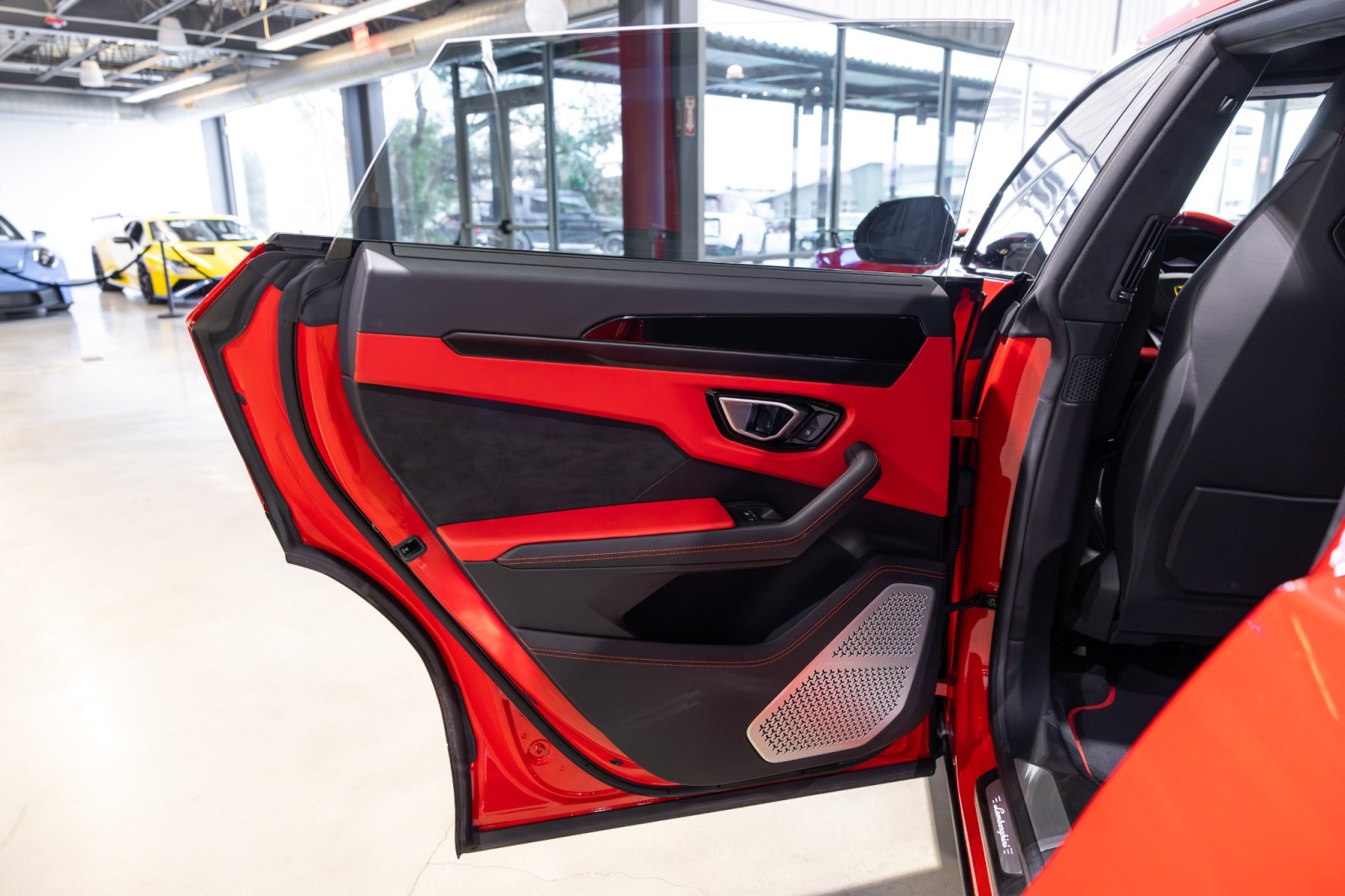 Used Car 2022 Lamborghini Urus  For Sale Under $230,000 In Boerne, Texas