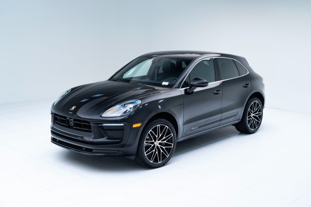 2025  Macan  in , 