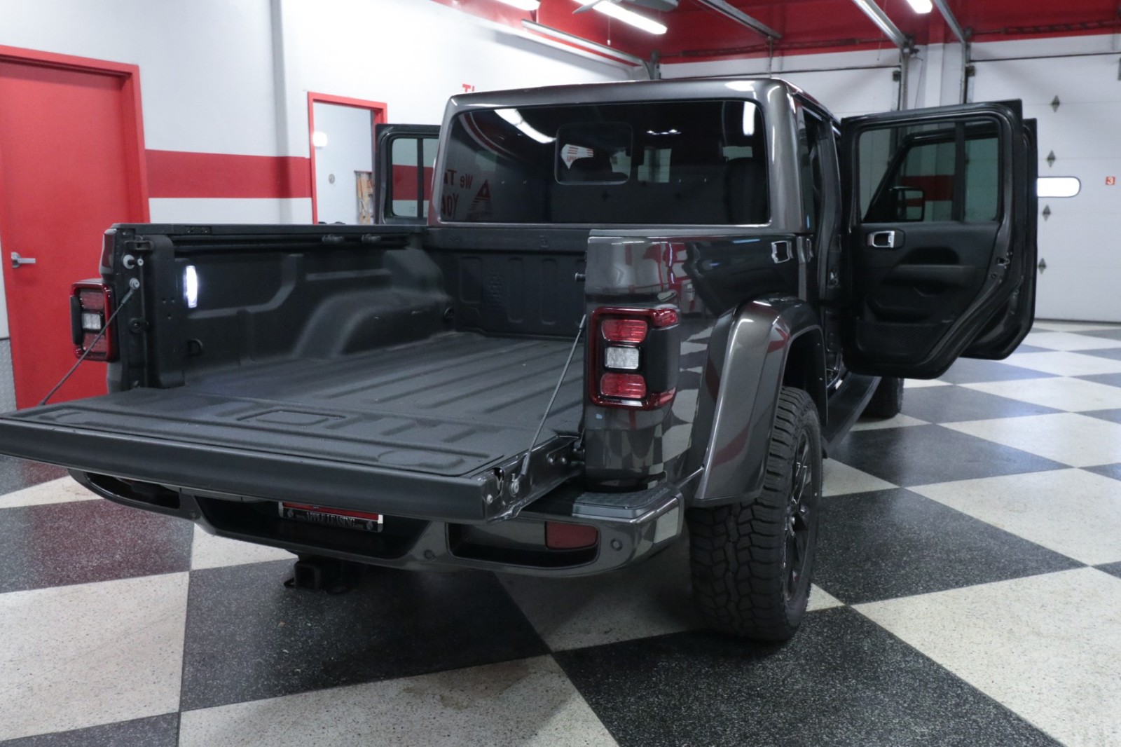 Used Car 2021 Jeep Gladiator  High Altitude For Sale Under $35,000 In Austin, Texas