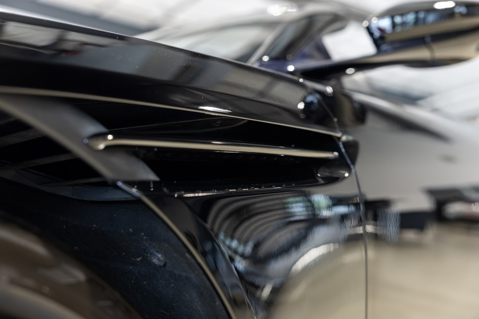 Used Car 2021 Aston Martin Db11  Shadow Edition For Sale Under $120,000 In Boerne, Texas