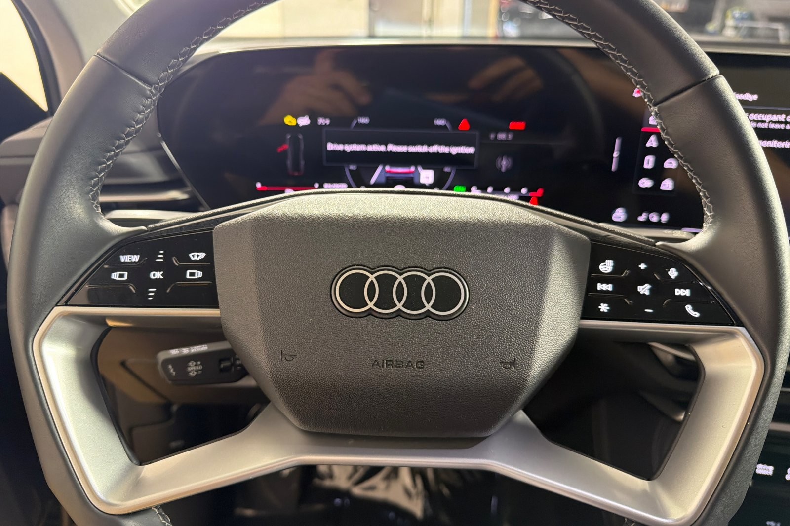 Used 2025 Mythos Black Metallic Audi Premium Plus 2.0 TFSI quattro image 22