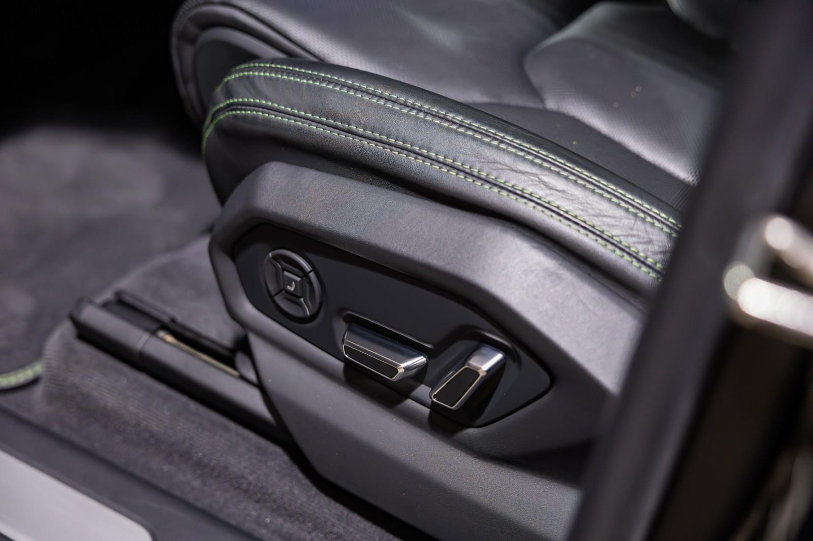 Used Car 2023 Lamborghini Urus  S For Sale Under $250,000 In Boerne, Texas