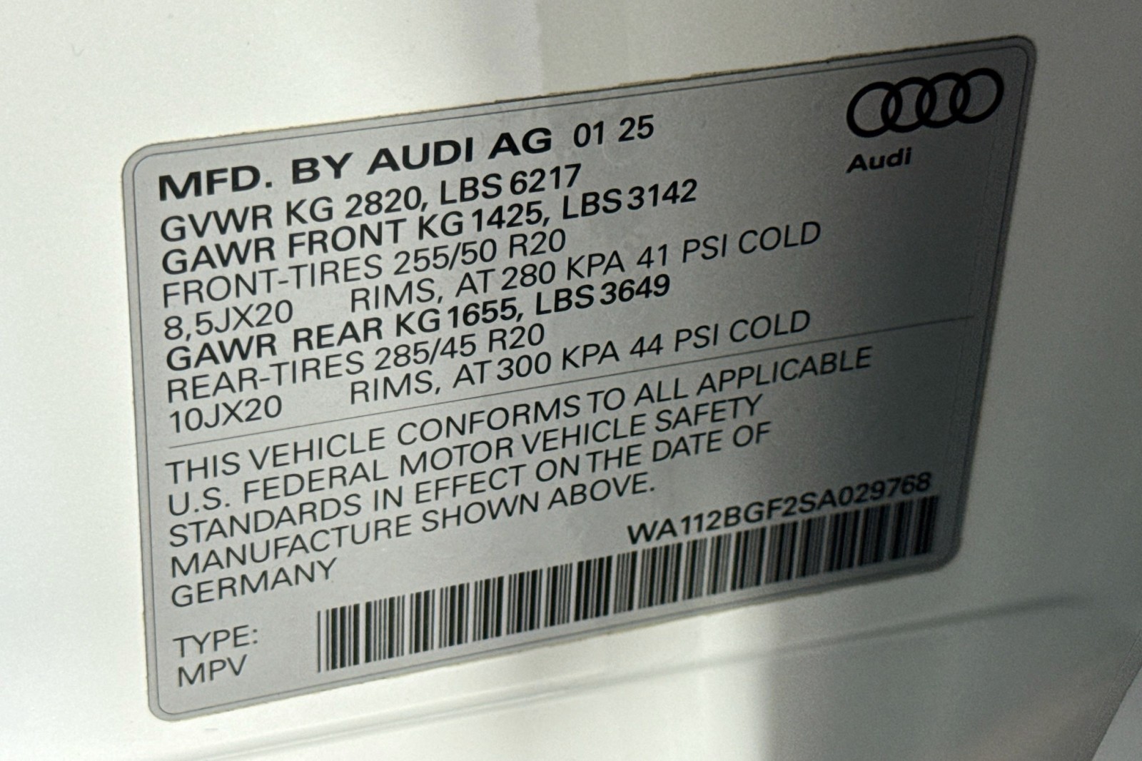 Used 2025 GLACIER WHITE Audi Premium image 30