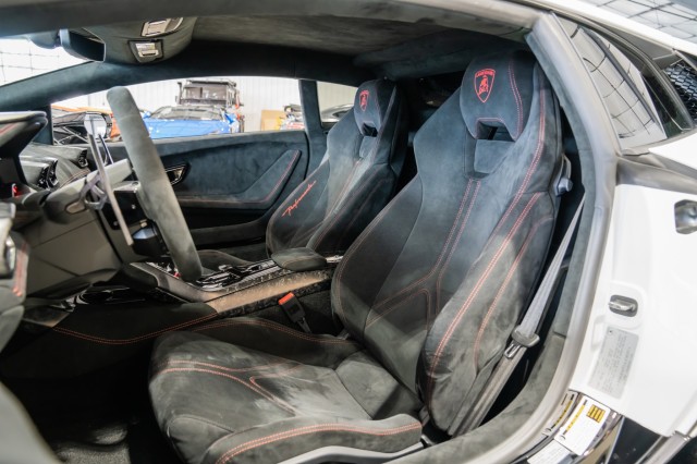 Used Car 2018 Lamborghini Huracan  Performante For Sale Under $320,000 In Boerne, Texas