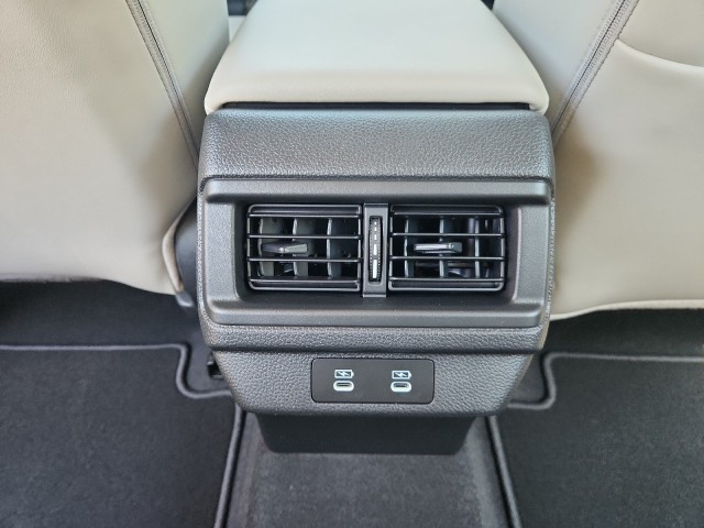 HondaAccord Hybrid32