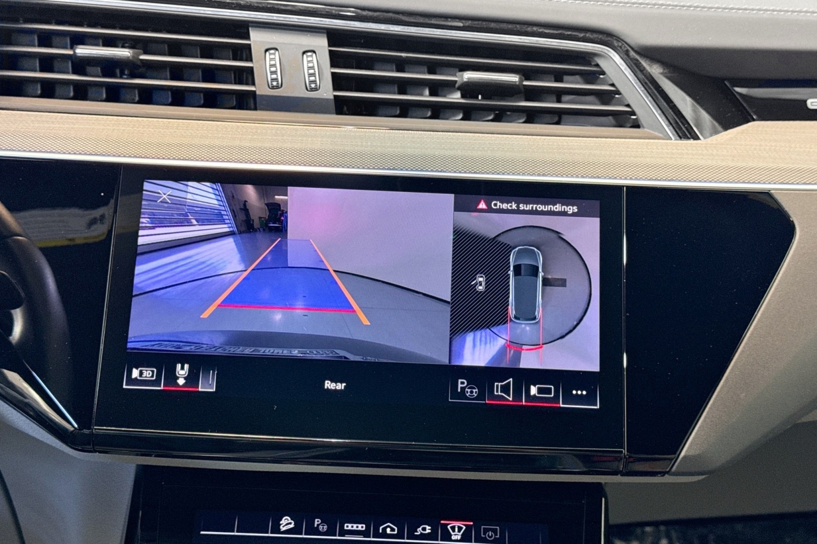 Used 2024 Daytona Gray Pearl Effect Audi Prestige image 14