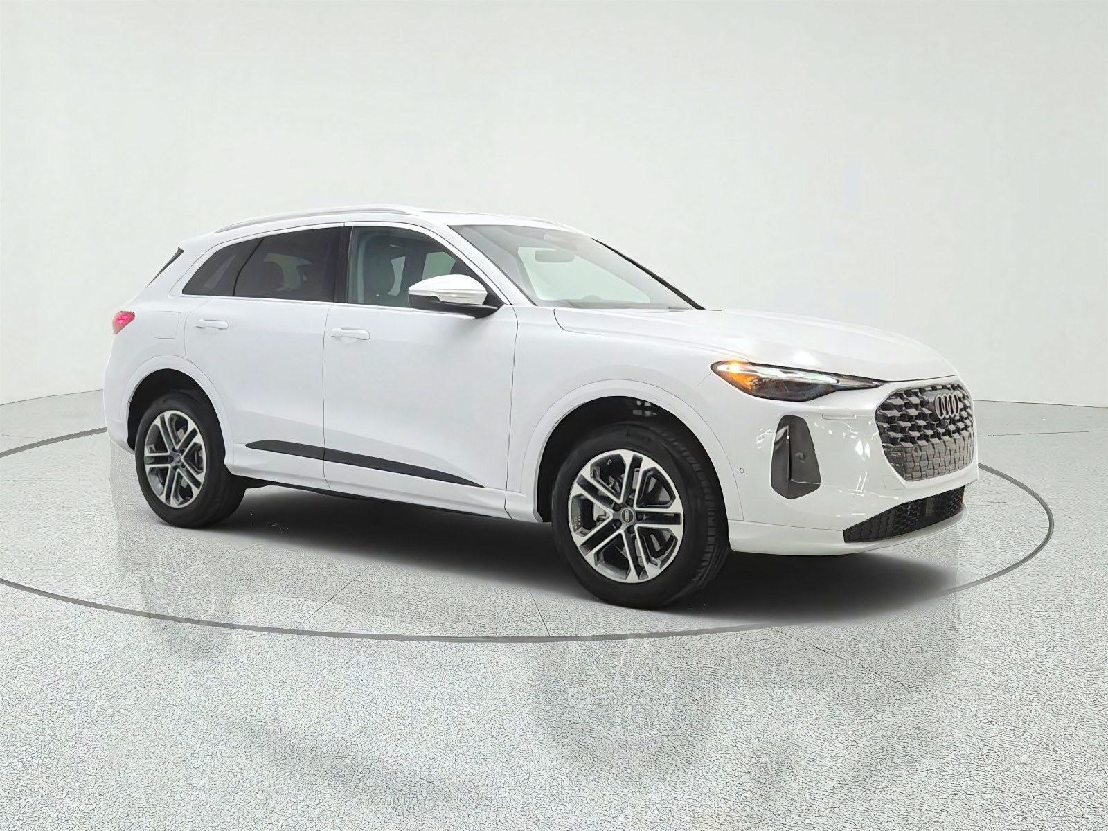 Used 2025 Glacier White Metallic Audi Premium image 3
