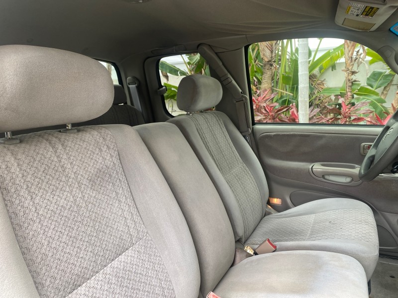 2004 Toyota Tundra SR5 1 OWNER 4WD XTRA CAB STEP SIDE in , 