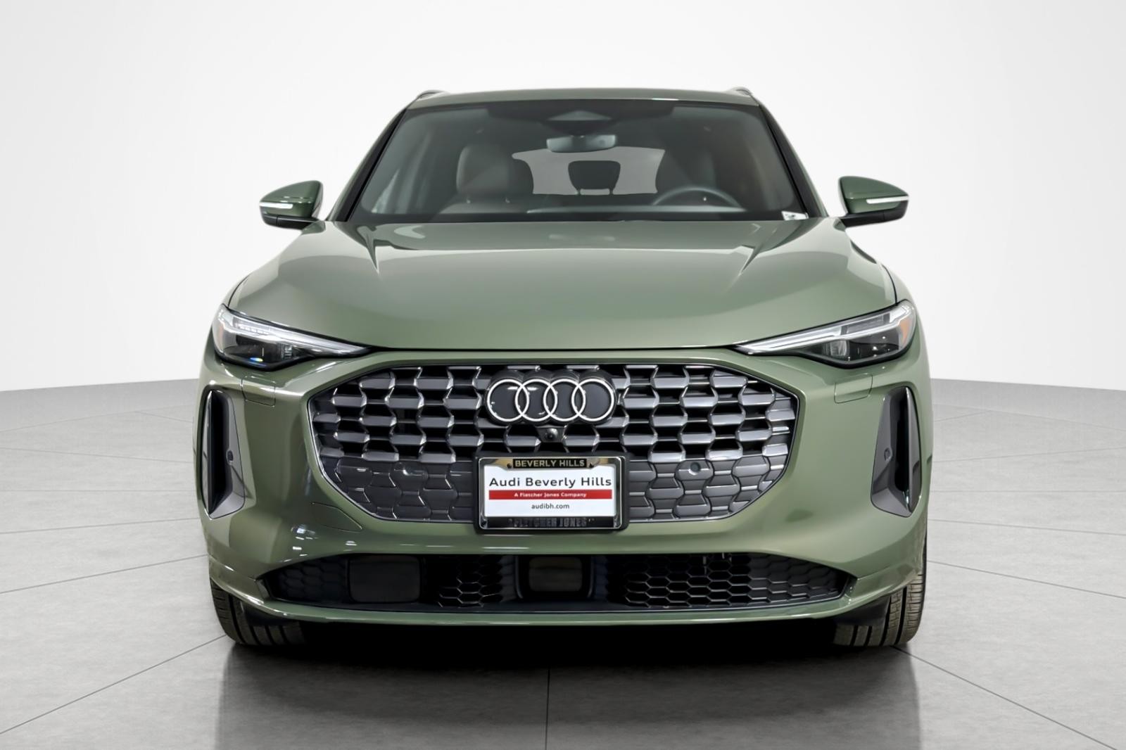 Used 2025 District Green Metallic Audi Premium Plus 2.0 TFSI quattro image 8
