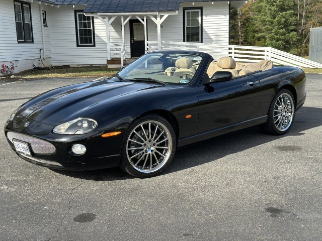 2005  XK8 Convertible in , 