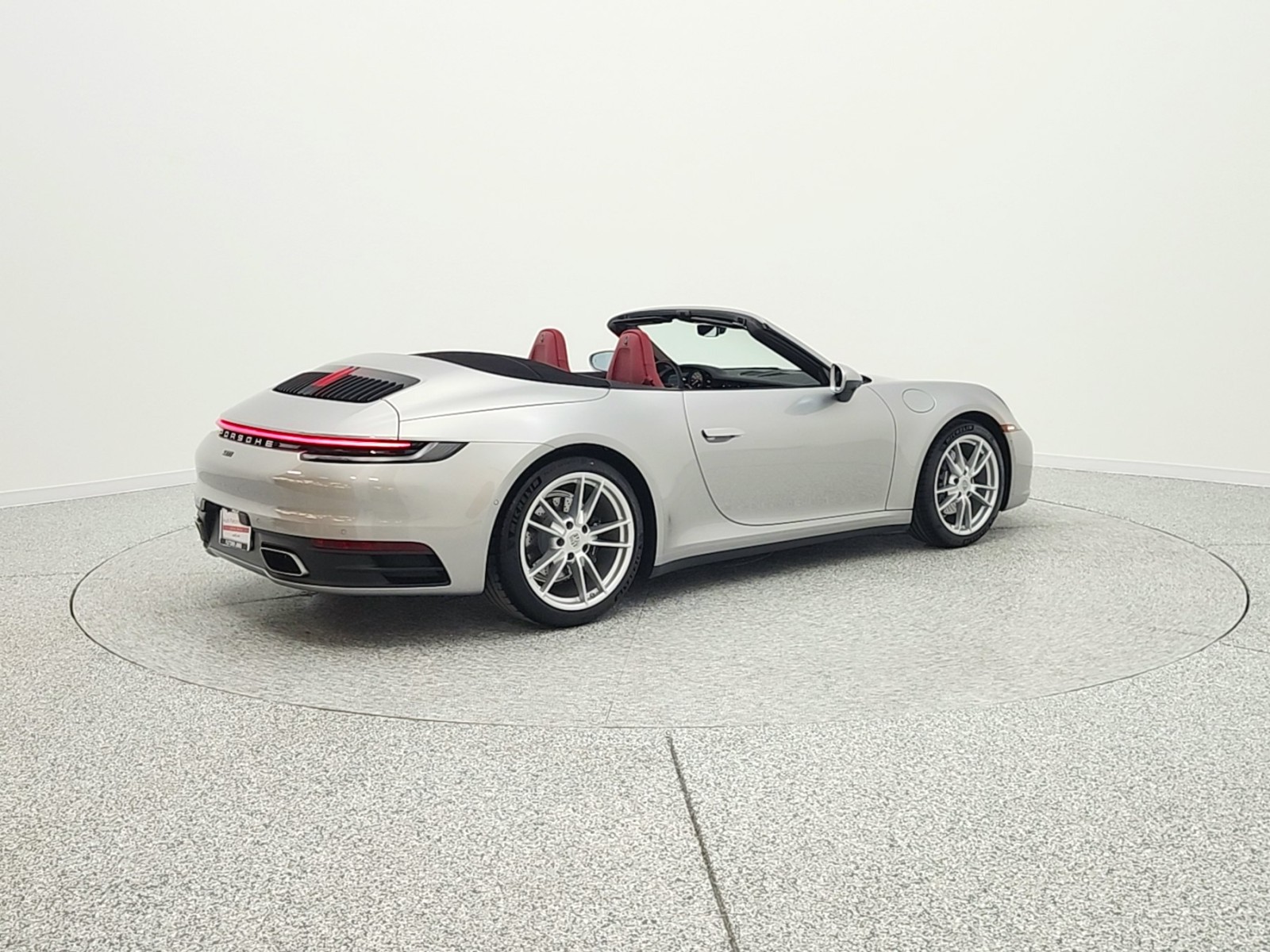 Used 2022 GT Silver Metallic Porsche Carrera Cabriolet image 5
