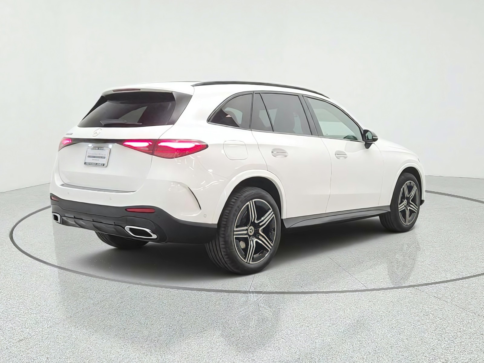 New 2027 Polar White Mercedes-Benz GLC 300 SUV image 5