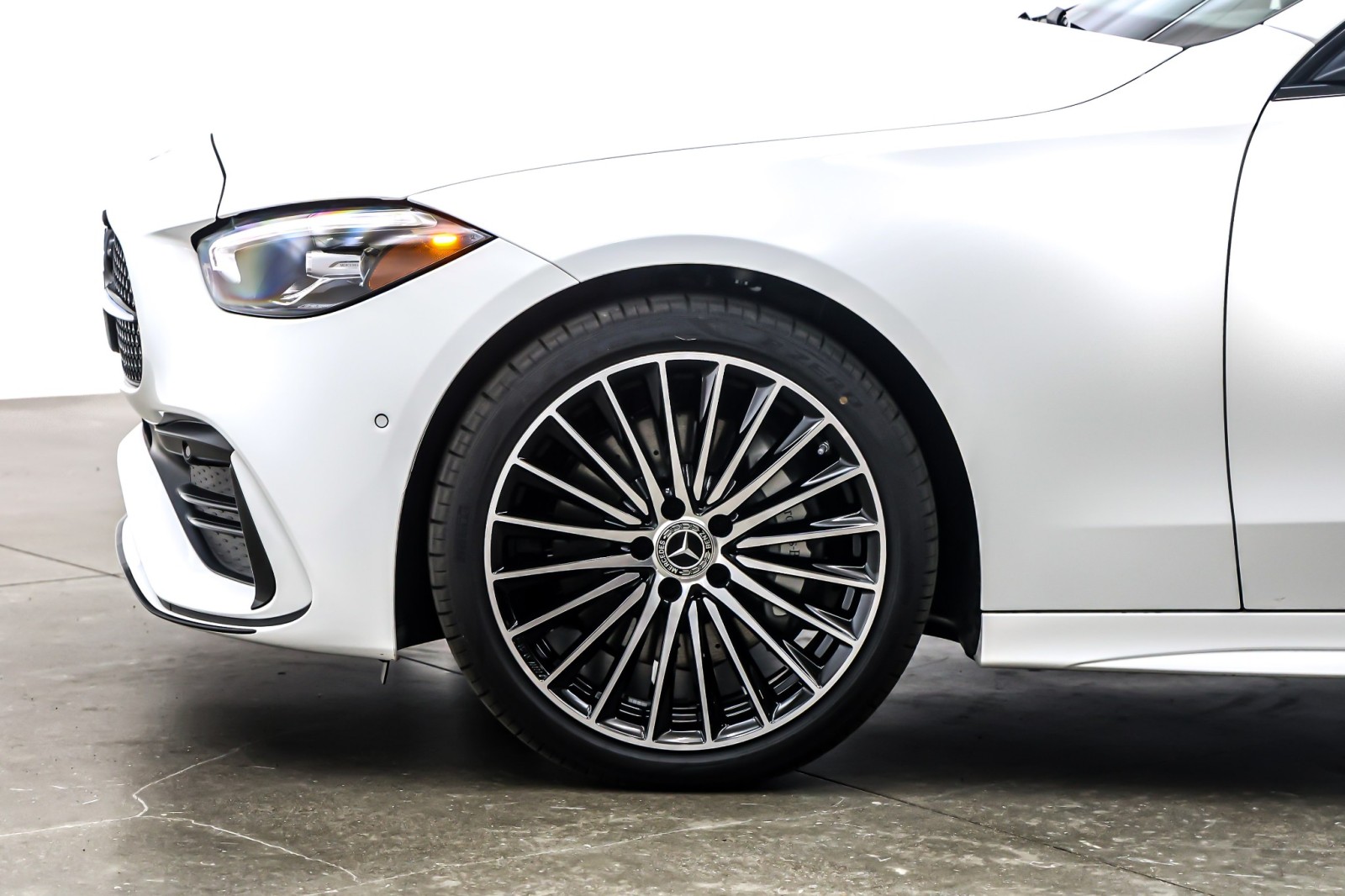 New 2026 Polar White Mercedes-Benz C 300 Sedan image 10