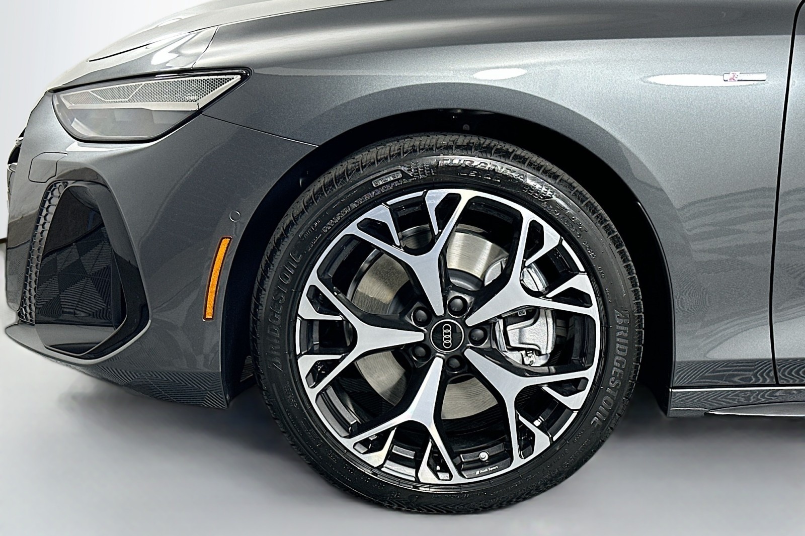 New 2026 Daytona Gray Pearl Effect Audi Premium Plus image 11