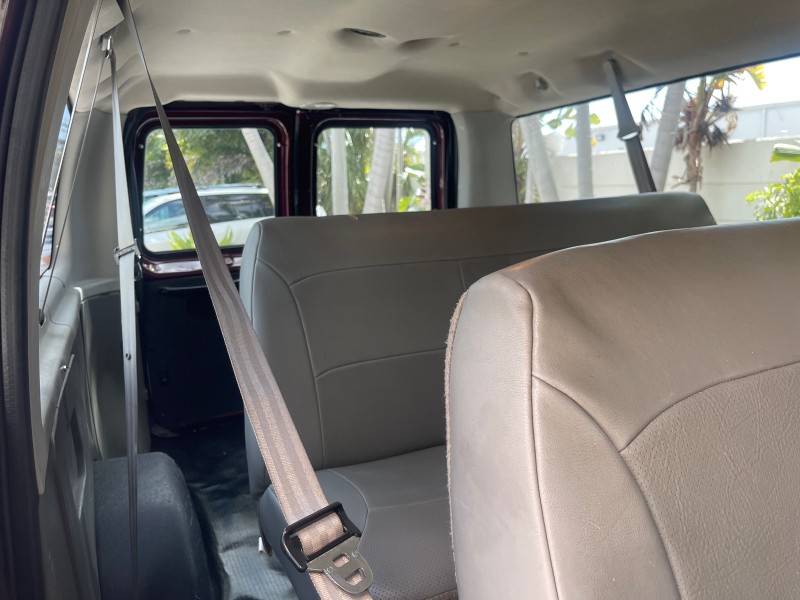 2006 Ford Econoline Wagon XLT 8 PASS LOW MILES 56328 in ,