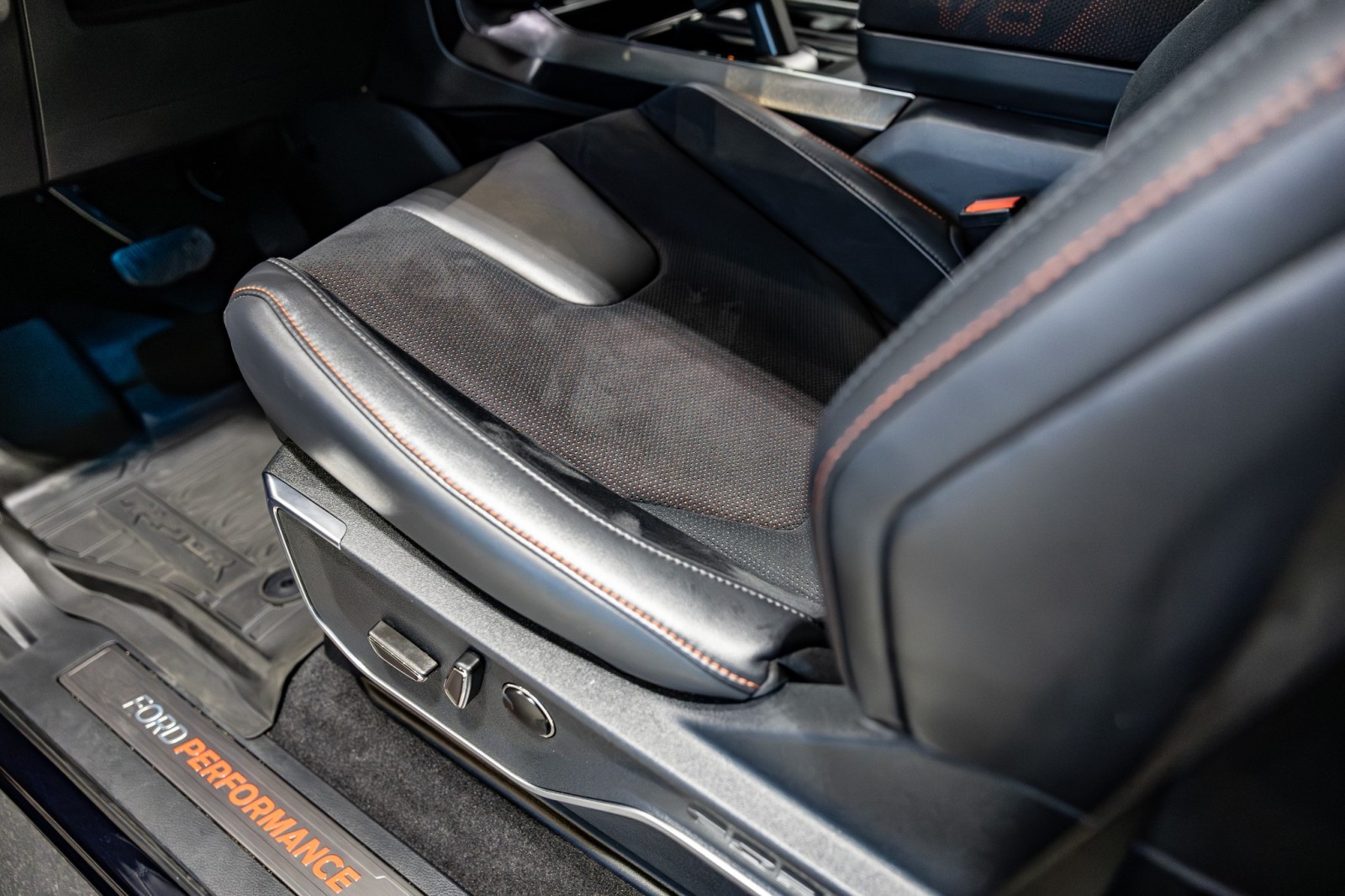 Used Car 2025 Ford F-150  Raptor For Sale Under $140,000 In Boerne, Texas