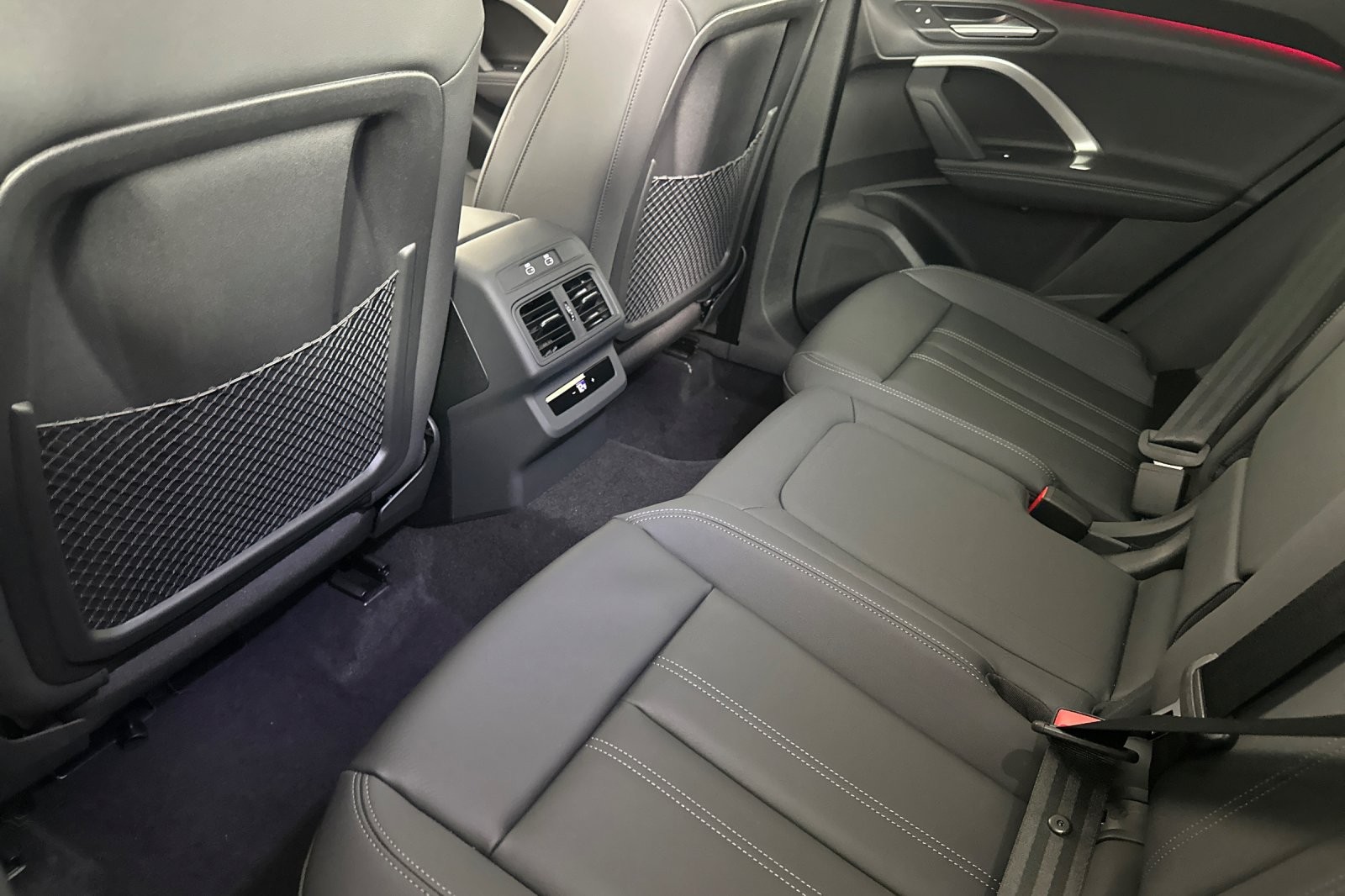 New 2025 District Green Metallic Audi Premium Plus 2.0 TFSI quattro image 11