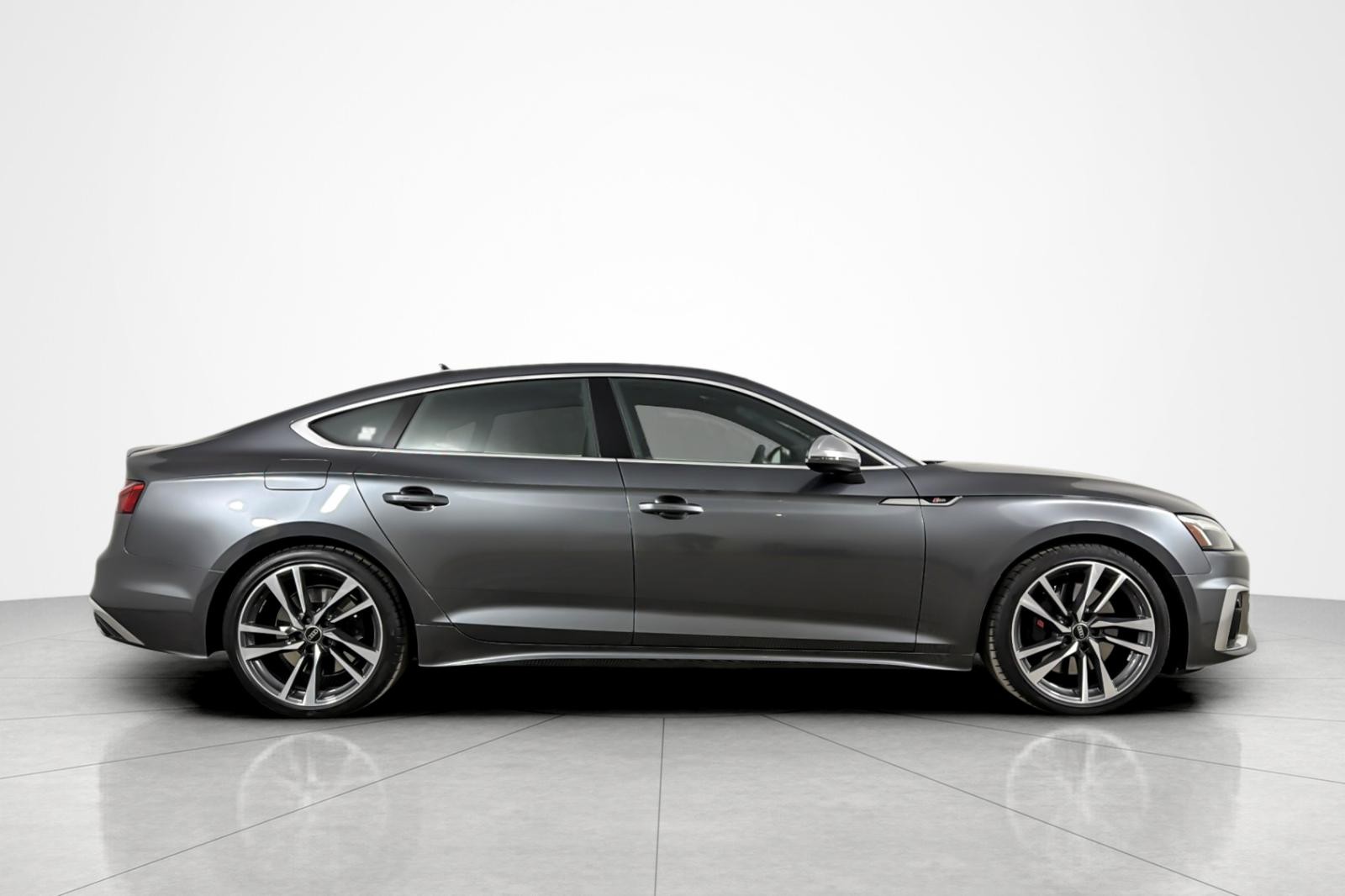 Used 2023 Daytona Gray Pearl Effect Audi Premium Plus 3.0 TFSI quattro image 6