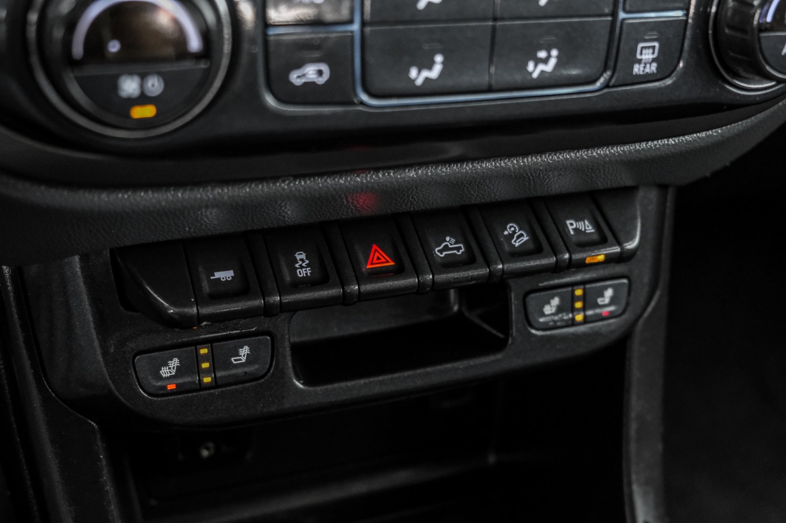 2019 Chevrolet Colorado Z71 CREW CAB 4WD AUTOMATIC HEATED SEATS REAR CAMER 26