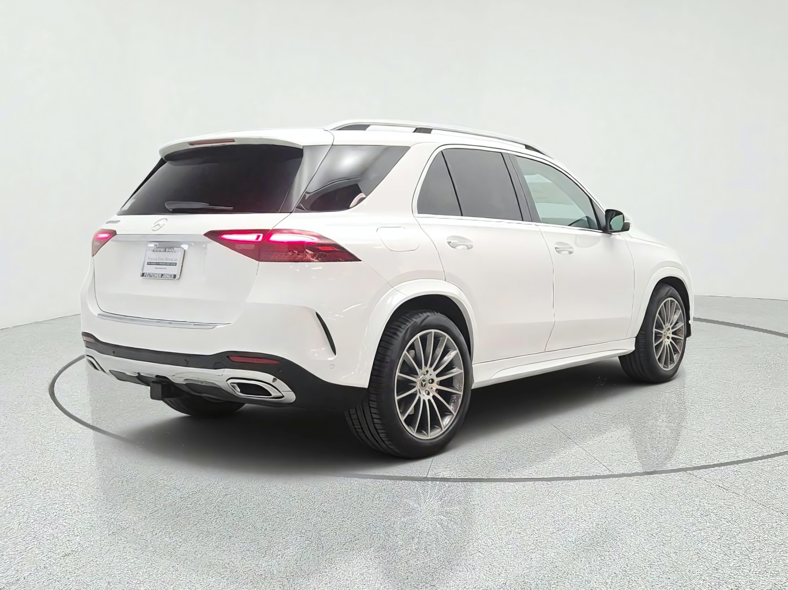 New 2026 Polar White Mercedes-Benz GLE 350 SUV image 5