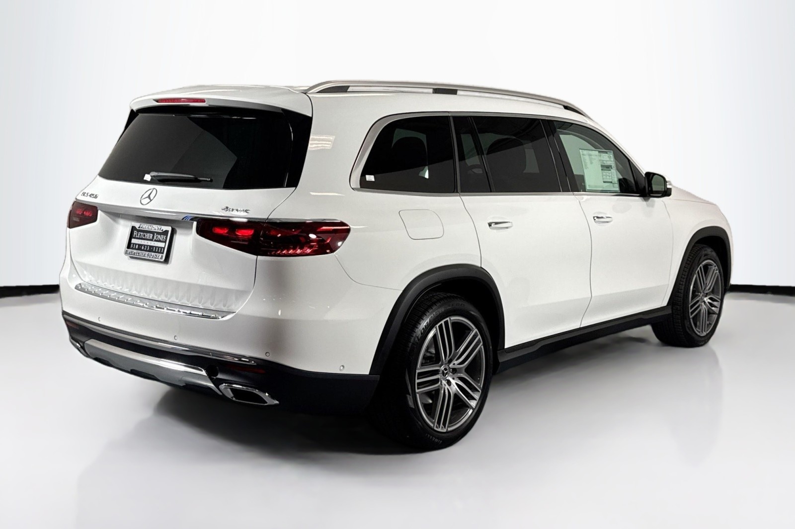 View vehicle photo 5