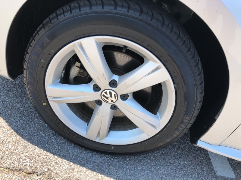 2015 Volkswagen Passat 1.8T Limited Edition in CHESTERFIELD, Missouri