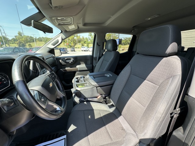 2019 Chevrolet Silverado 1500 LT 17