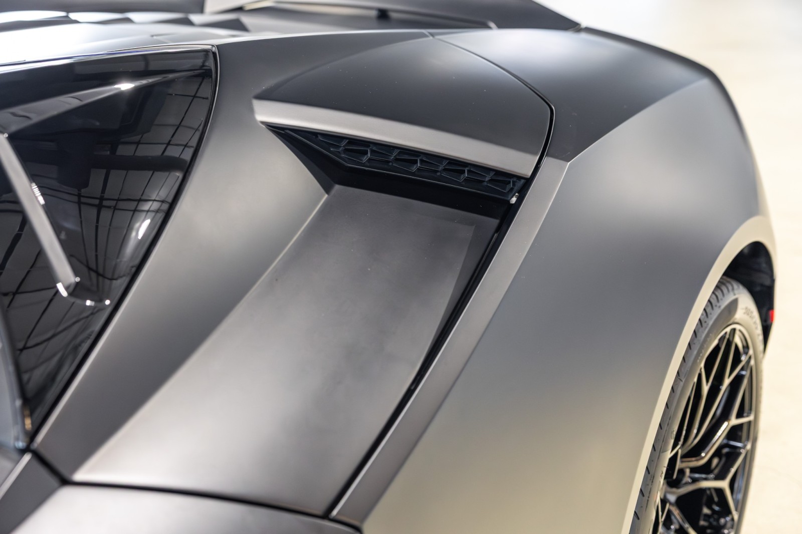 Used Car 2022 Lamborghini Huracan Evo  For Sale Under $330,000 In Boerne, Texas