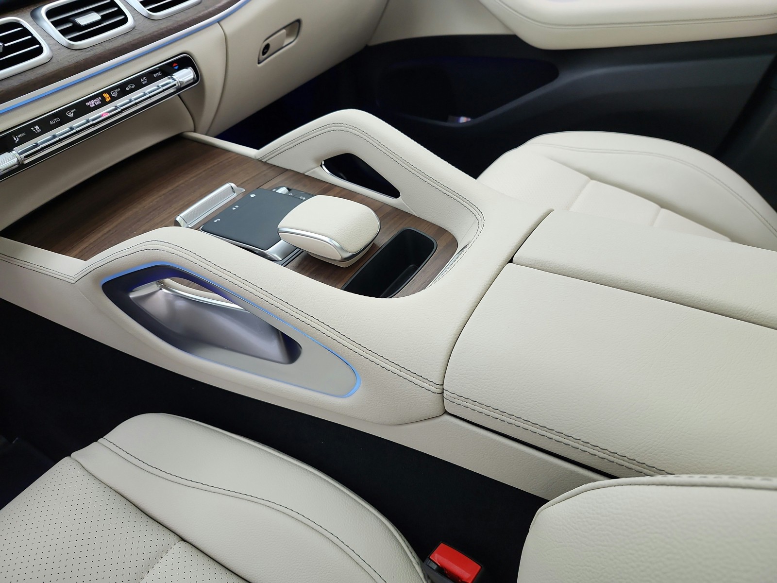 New 2026 Polar White Mercedes-Benz GLE 350 image 10