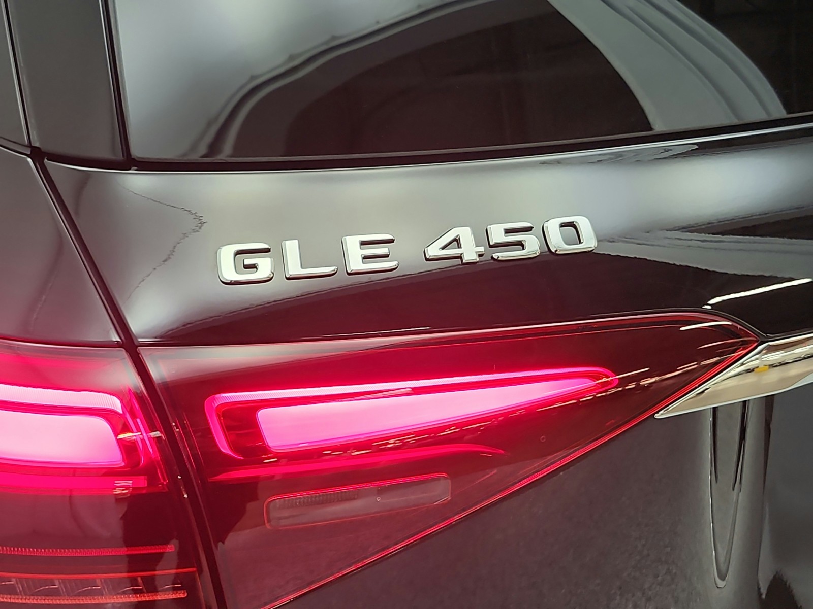 New 2026 Black Mercedes-Benz GLE 450 image 15