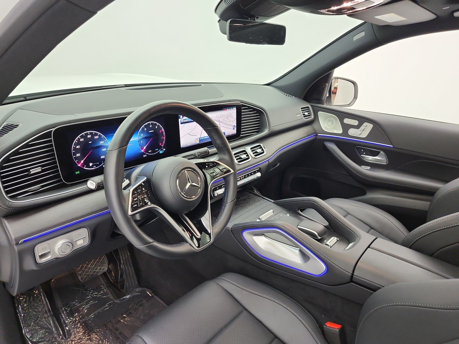 Certified Used 2025 Polar White Mercedes-Benz GLS 450 4MATIC® SUV image 9