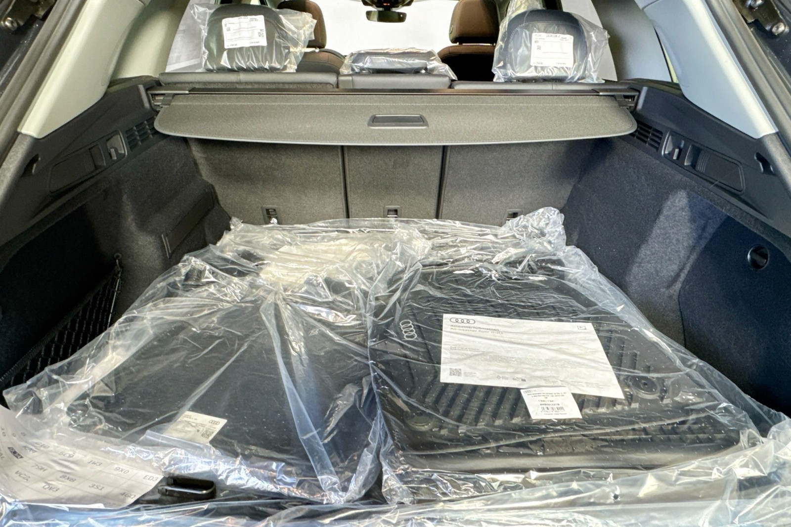 New 2025 Tambora Gray Metallic Audi Premium Plus 2.0 TFSI quattro image 23