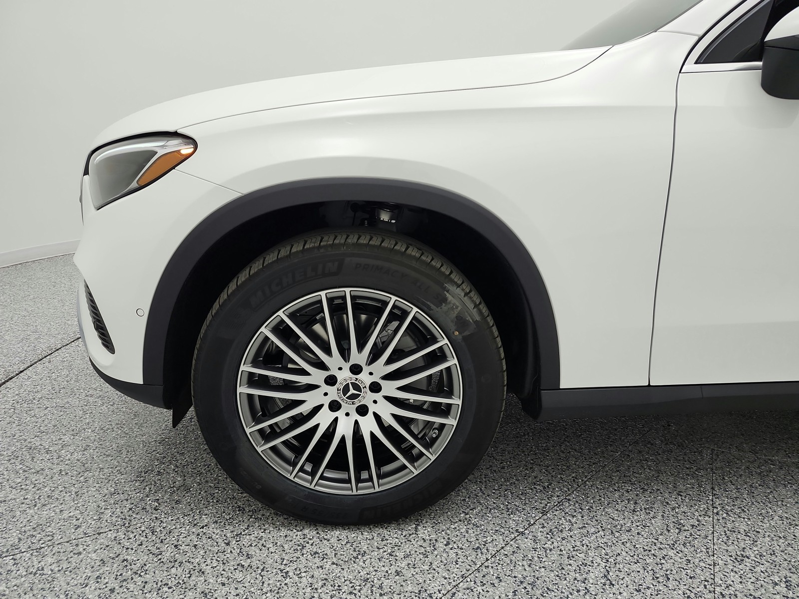 New 2027 Polar White Mercedes-Benz GLC 300 SUV image 13