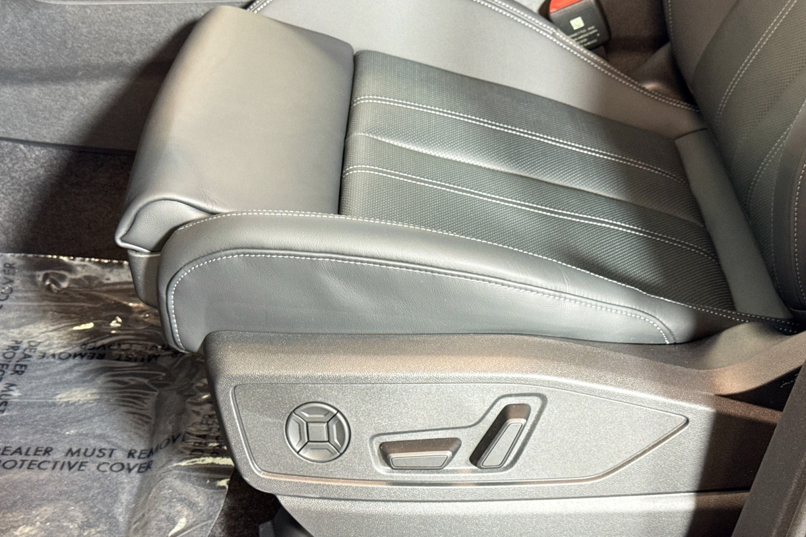 New 2025 Tambora Gray Metallic Audi Premium Plus 2.0 TFSI quattro image 16