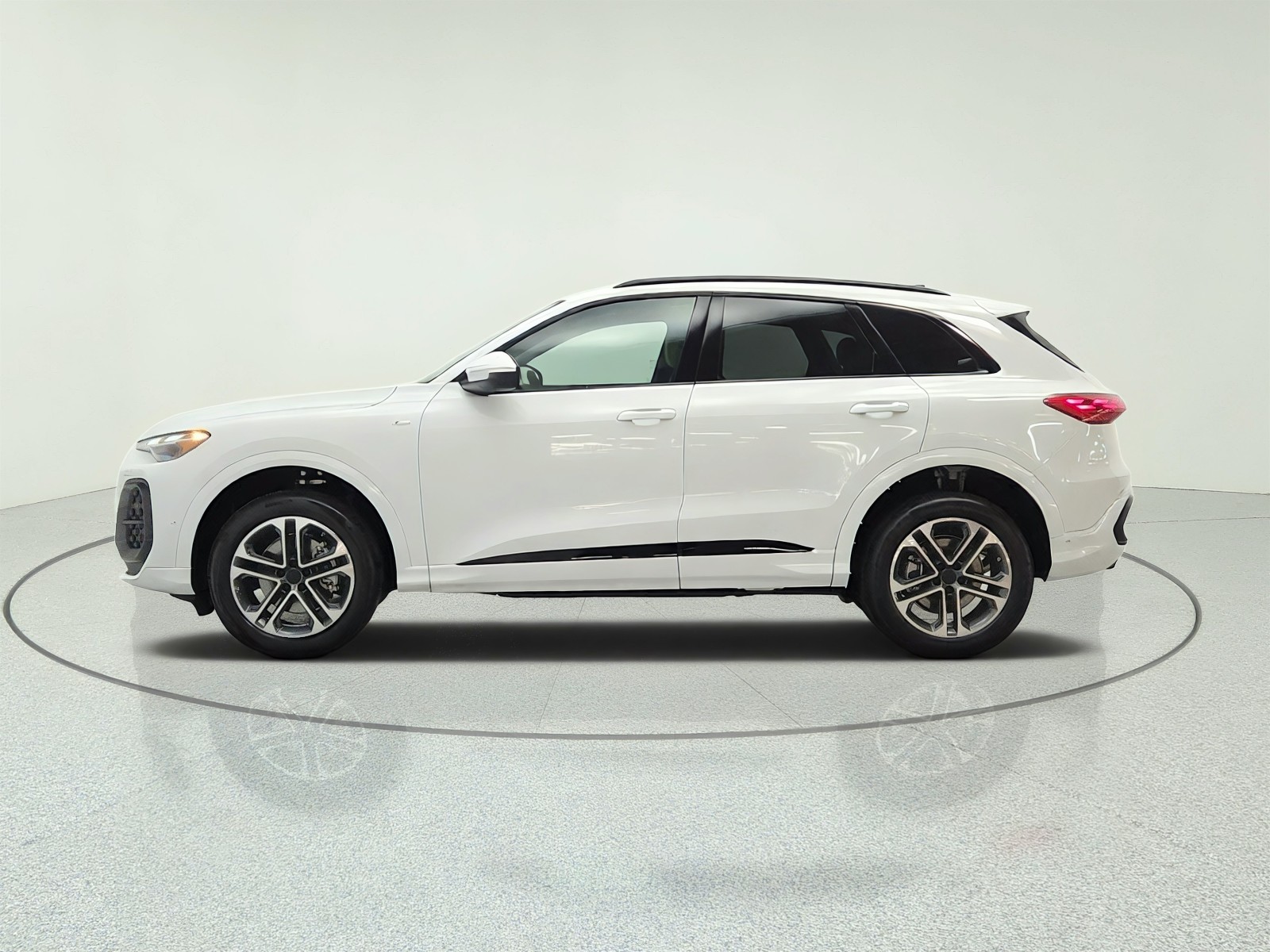 New 2026 Glacier White Metallic Audi Premium 2.0 TFSI quattro image 8