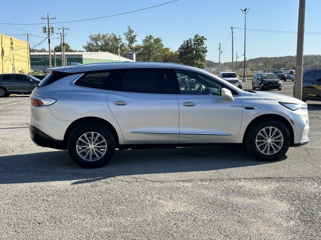 2022 Buick Enclave Premium 2