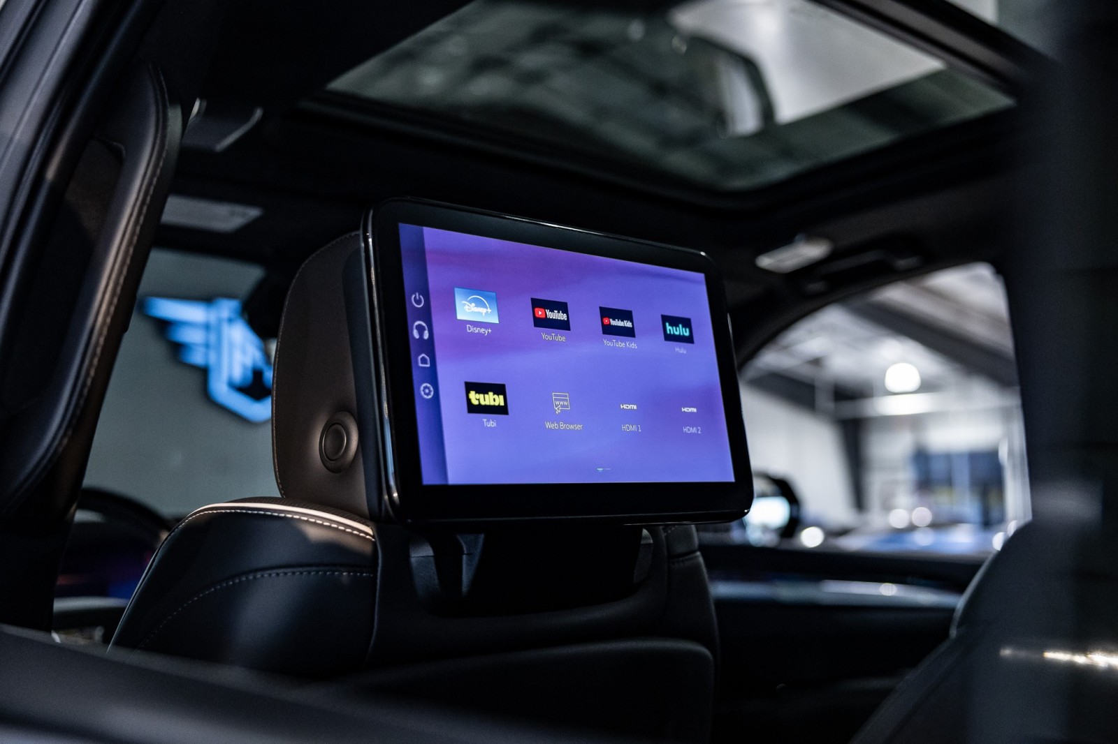 Used Car 2025 Cadillac Escalade  4wd Sport Platinum For Sale Under $130,000 In Boerne, Texas