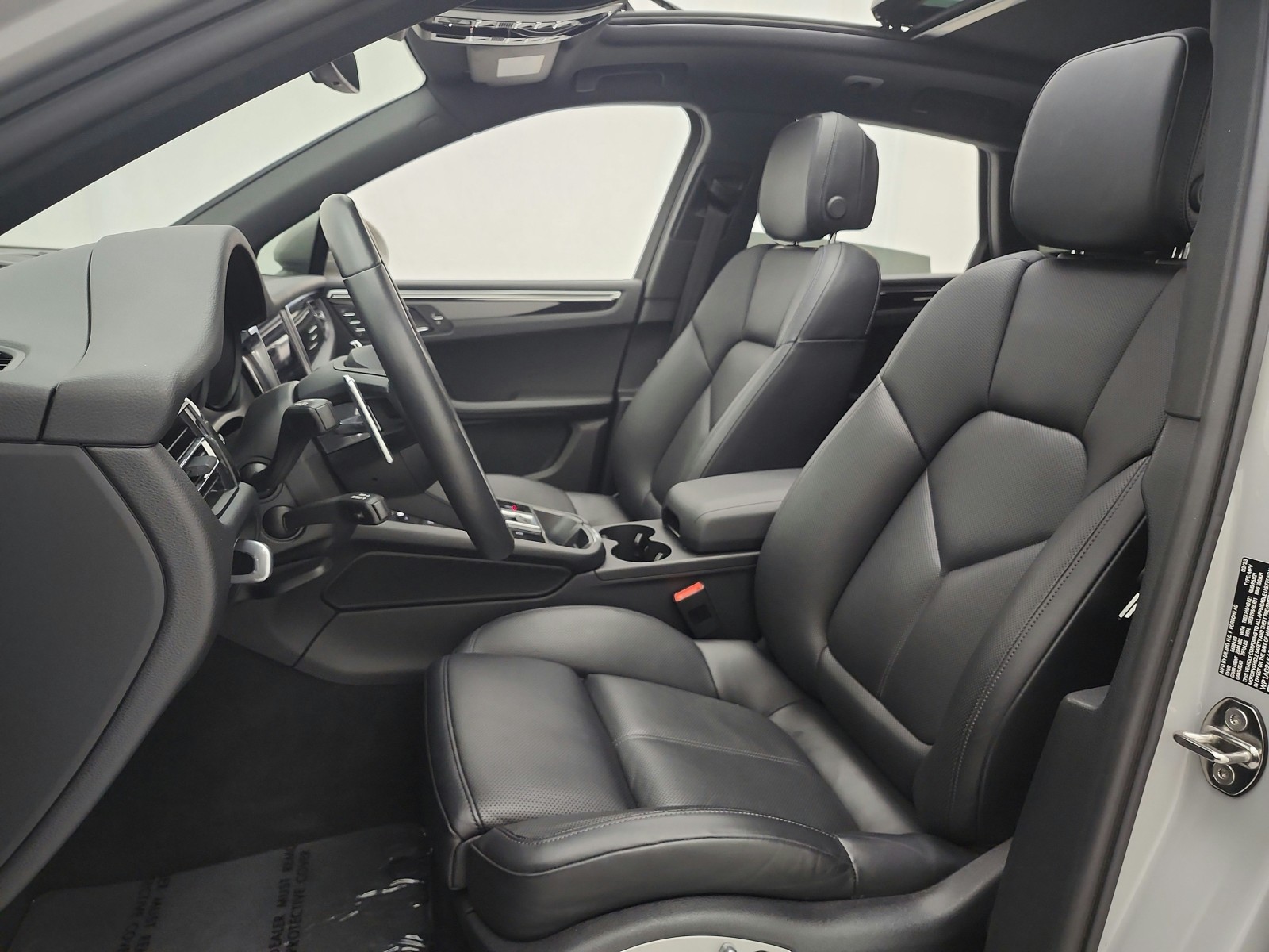 Used 2023 Chalk Porsche S AWD image 14