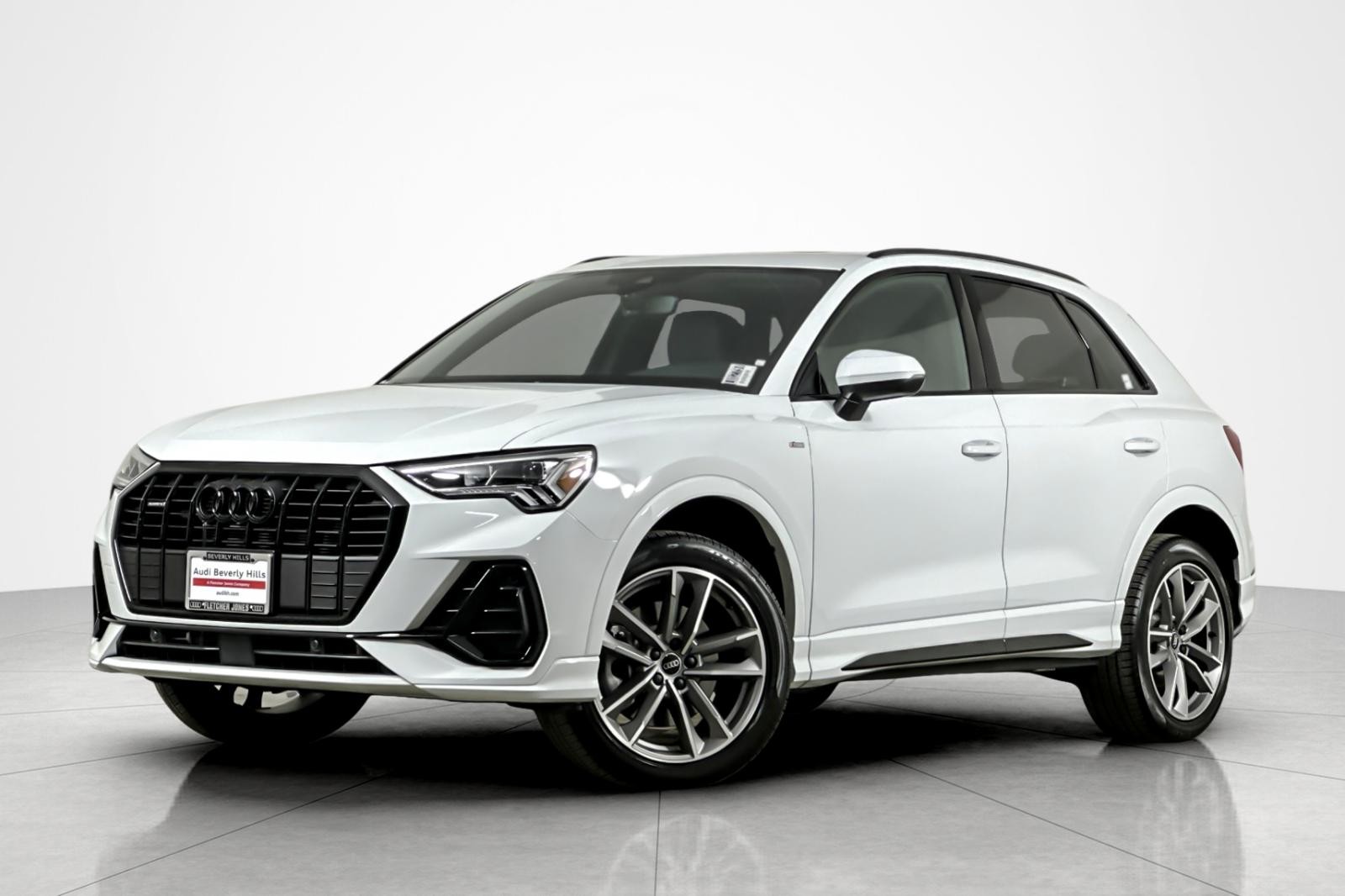 2025 Audi Q3 S Line Premium's photo