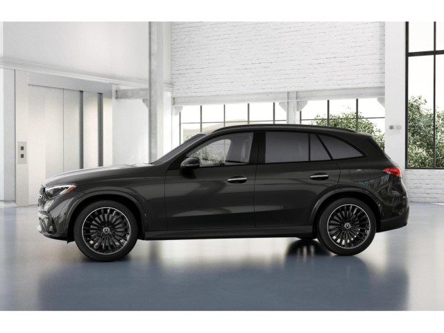 2025 Mercedes-Benz GLC GLC 350e 34