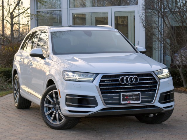 2017 Audi Q7 Premium Plus Navi Leather Pano Roof 3RD Row 20 Wheels Lane Assist Blind Spot MSRP $64,590 6